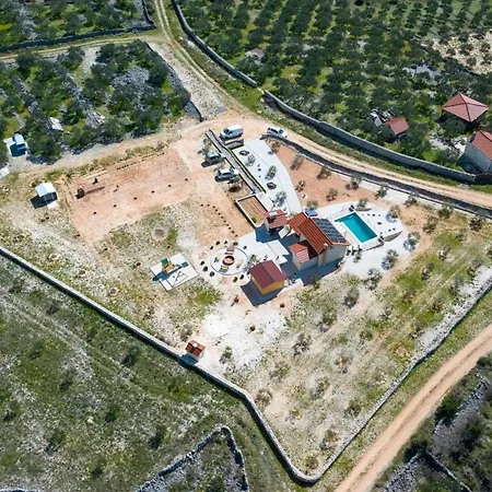 House Olive Land Holiday home