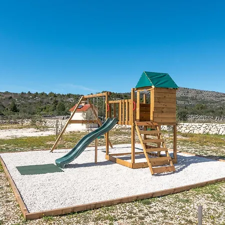 Holiday home House Olive Land Gustirna