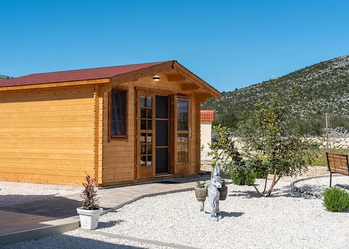 Semesterbostad House Olive Land *